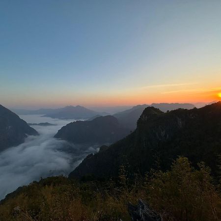 Meexai Guesthouse Nong Khiaw Екстер'єр фото
