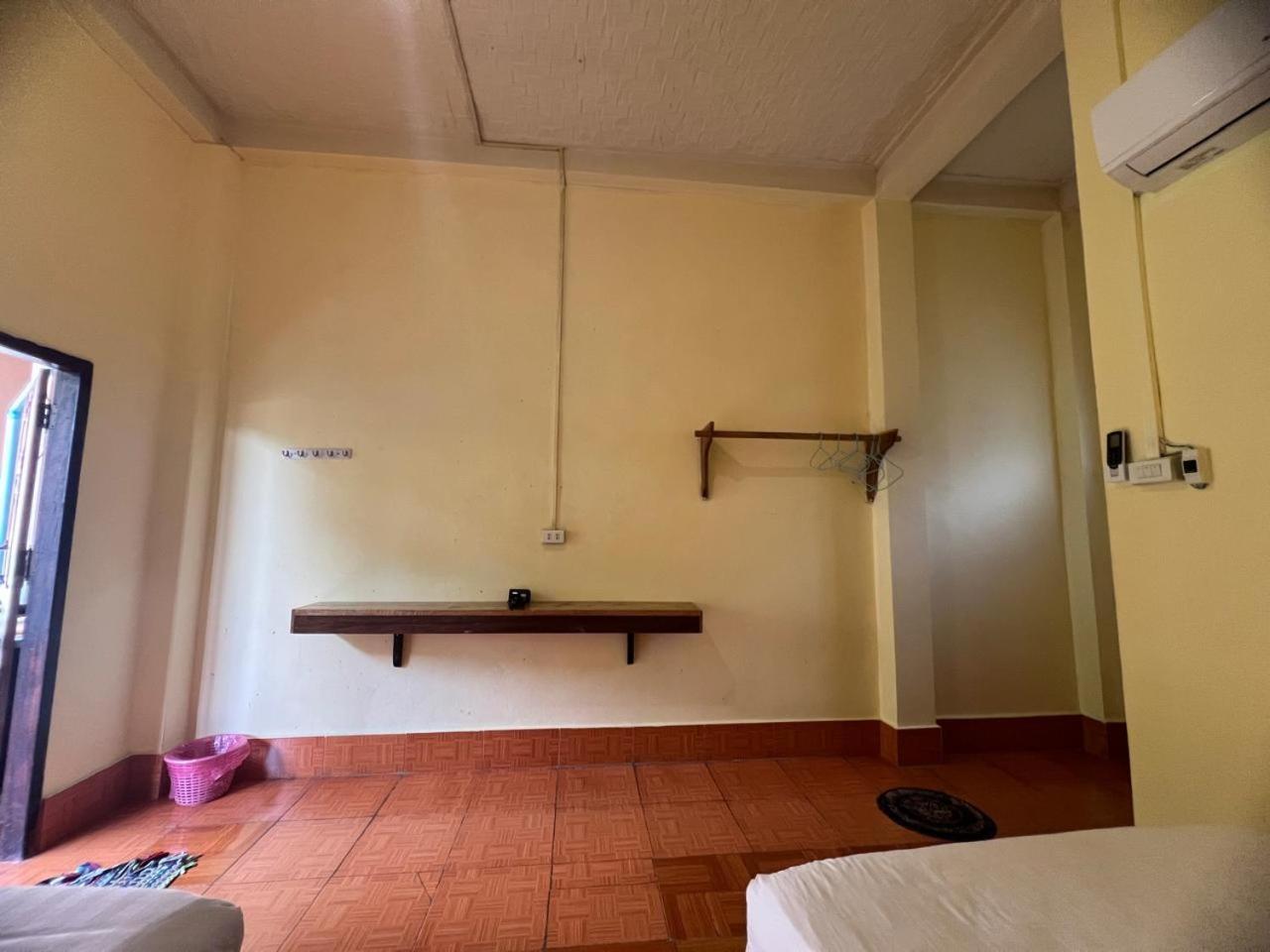 Meexai Guesthouse Nong Khiaw Екстер'єр фото