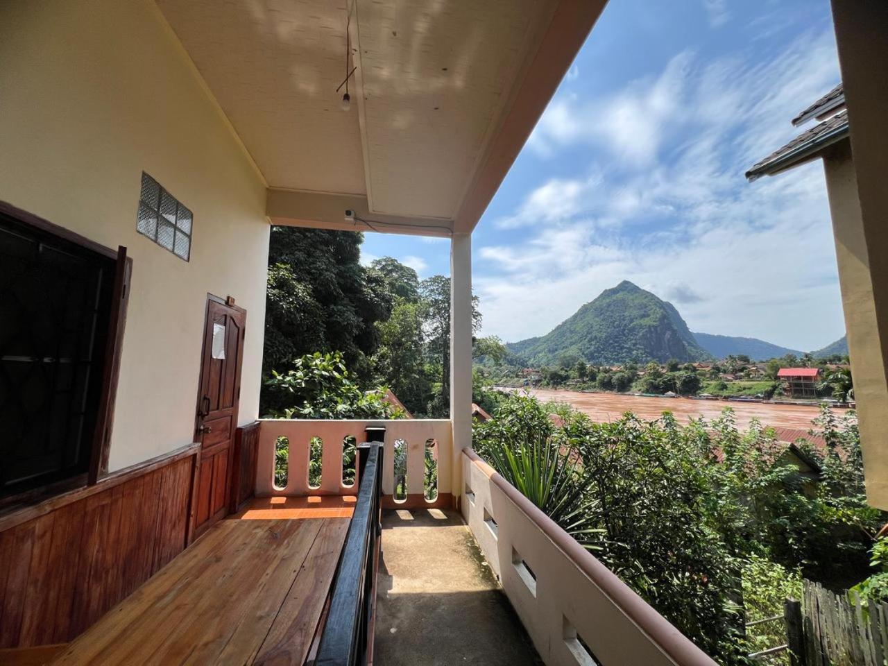Meexai Guesthouse Nong Khiaw Екстер'єр фото