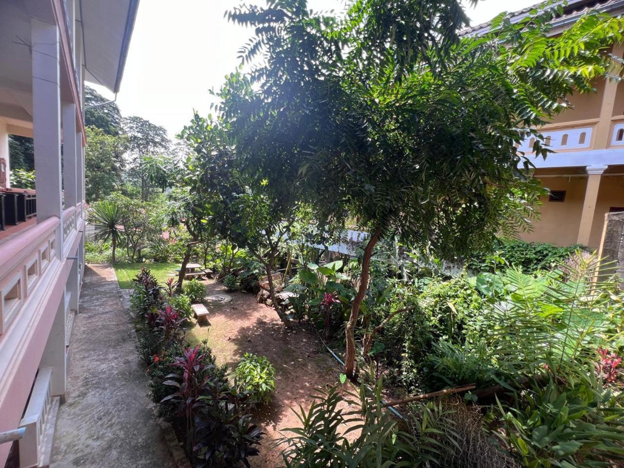 Meexai Guesthouse Nong Khiaw Екстер'єр фото
